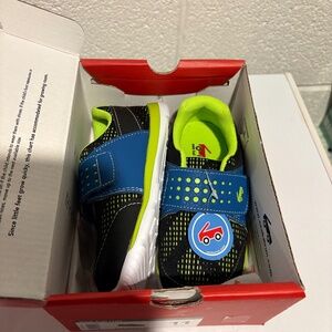 See Kai run kids Velcro sneakers